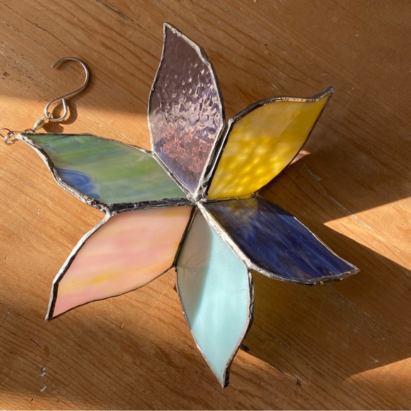 Stained Glass Flower Sun Catcher - Picture 7 of 9